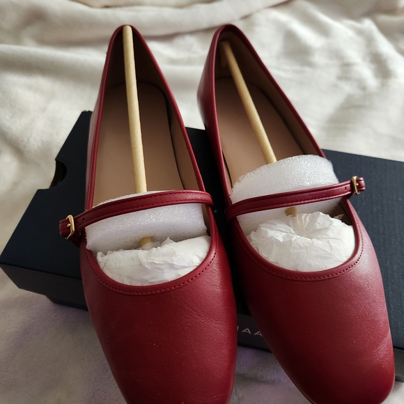 Cole Haan Red Loafers Flats Size 9. - Picture 2 of 4